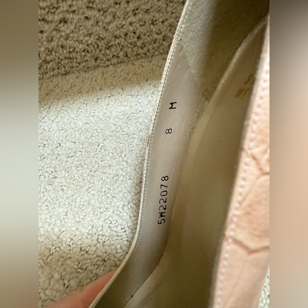 Stuart Weitzman Women's Pink Croc-Embossed Heels - Picture 3 of 3